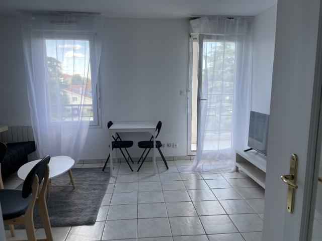 Location appartement T2 Bron - Photo 5