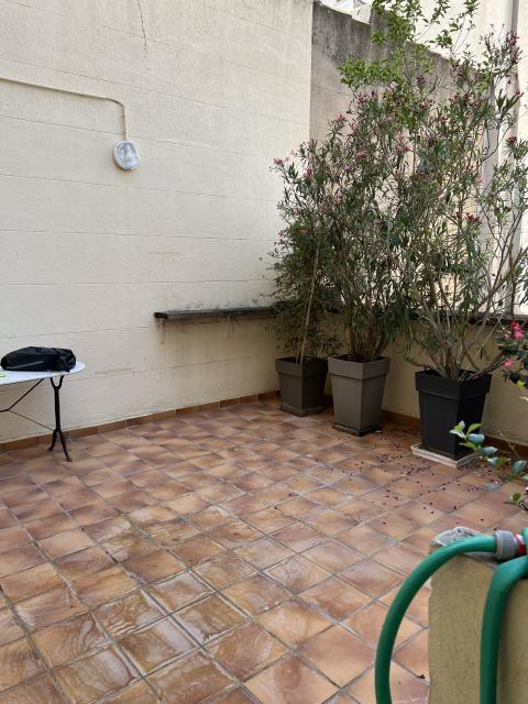 Location appartement T4 Marseille 05 - Photo 1