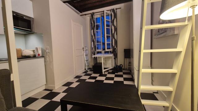 Location studio Paris 04 - Photo 4
