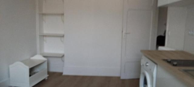 Location appartement T2 Courbevoie - Photo 2
