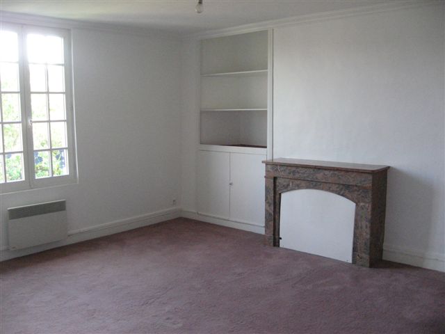 Location maison F3 La Chapelle Huon - Photo 3