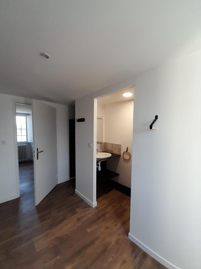 Location chambre Murs Erigne - Photo 2