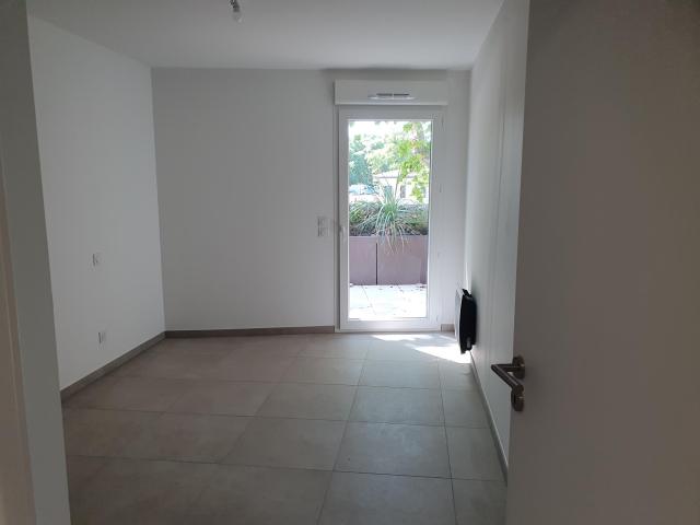 Location appartement T3 Castries - Photo 4