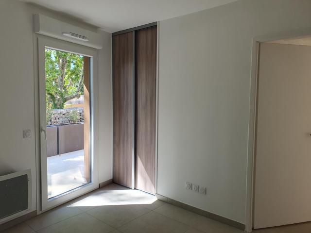 Location appartement T3 Castries - Photo 6