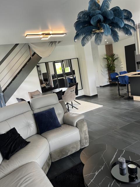 Location maison F4 Maze - Photo 5
