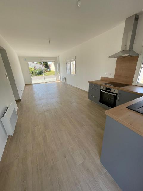 Location maison F3 Charron - Photo 2