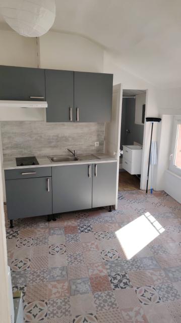 Location appartement T2 St Etienne - Photo 2