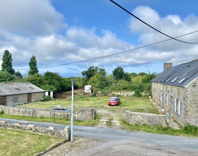 Location maison F6 La Haye du Puits - Photo 2