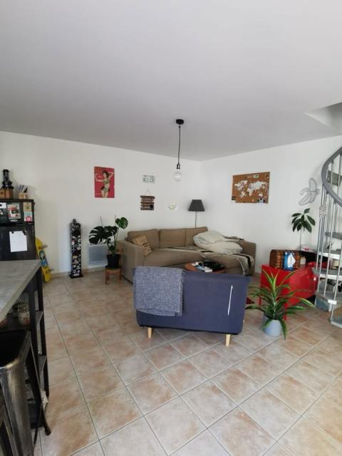 Location maison F3 Plaissan - Photo 3
