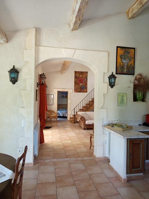 Location maison F6 Paradou - Photo 6