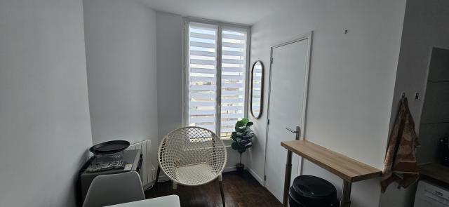 Location appartement T2 Asnieres sur Seine - Photo 3