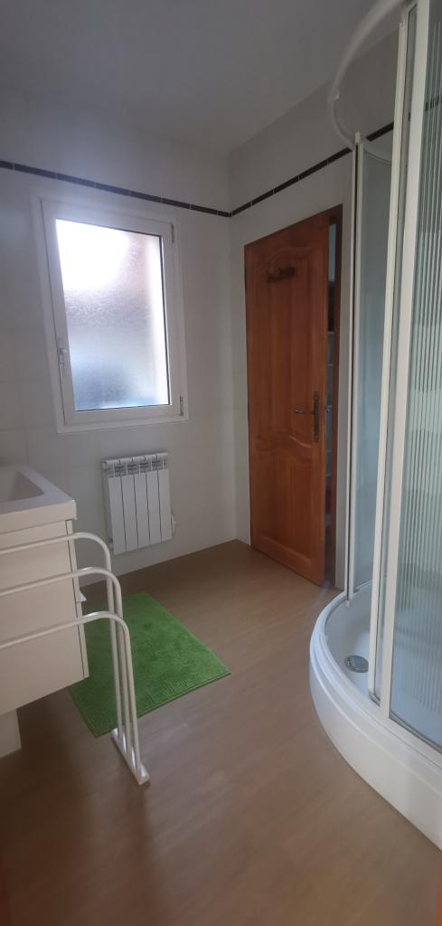 Location chambre Ambares et Lagrave - Photo 2