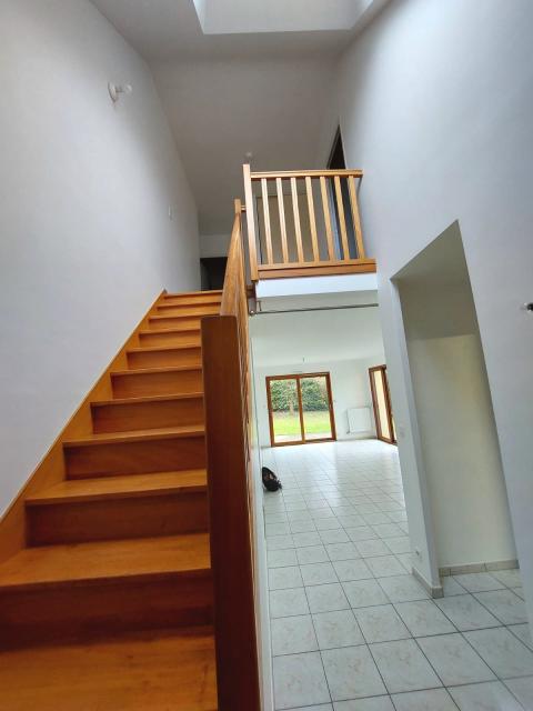 Location maison F6 St Gregoire - Photo 2