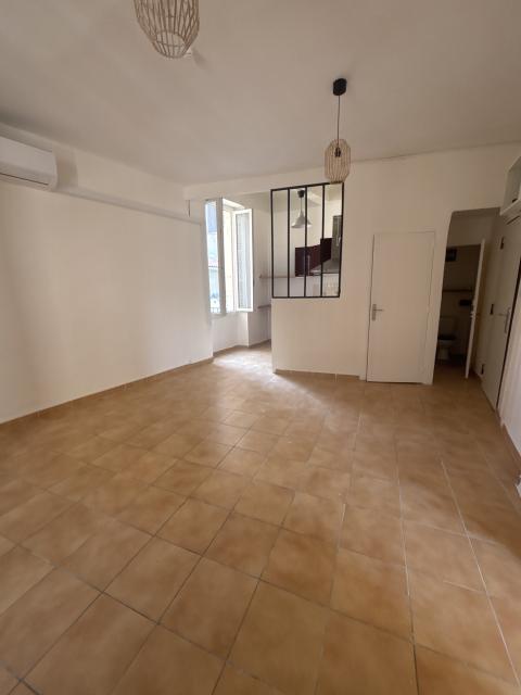 Location appartement T2 Marseille 05 - Photo 3