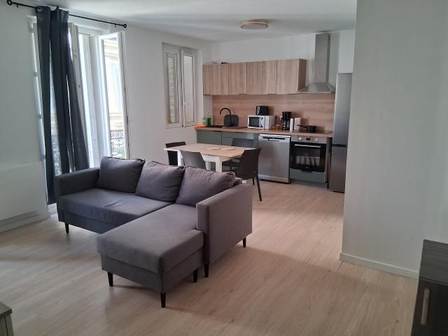 Location appartement T3 Marseille 02 - Photo 3
