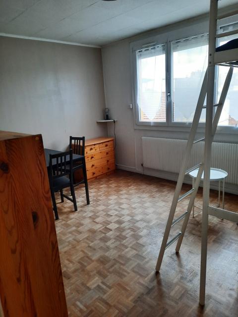 Location studio St Etienne - Photo 2