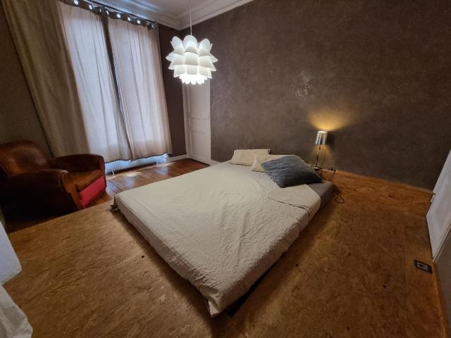 Location appartement T2 Paris 20 - Photo 2