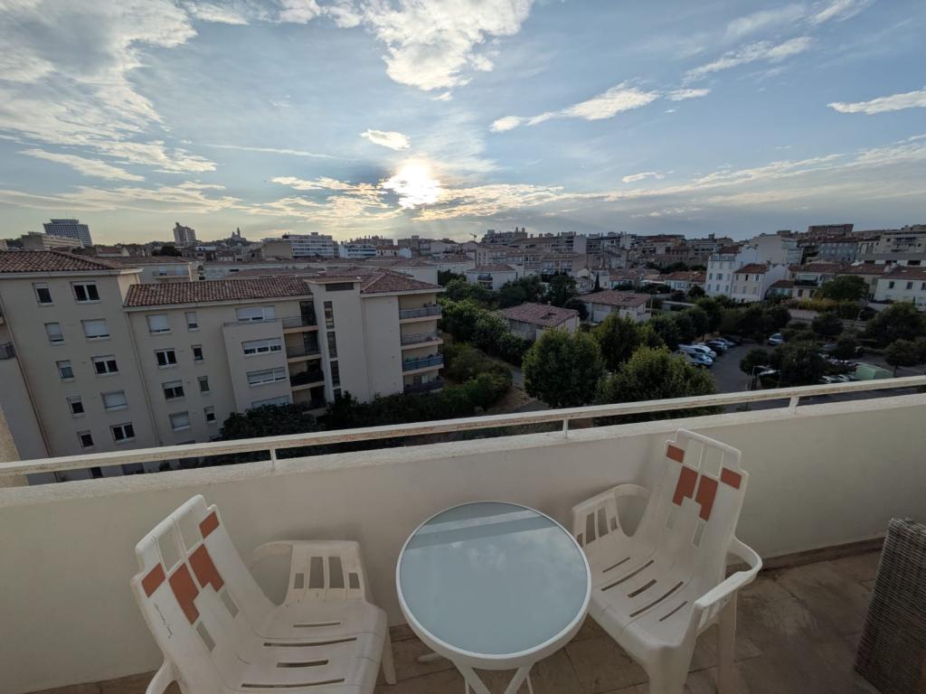 Location chambre Marseille 05 - Photo 1