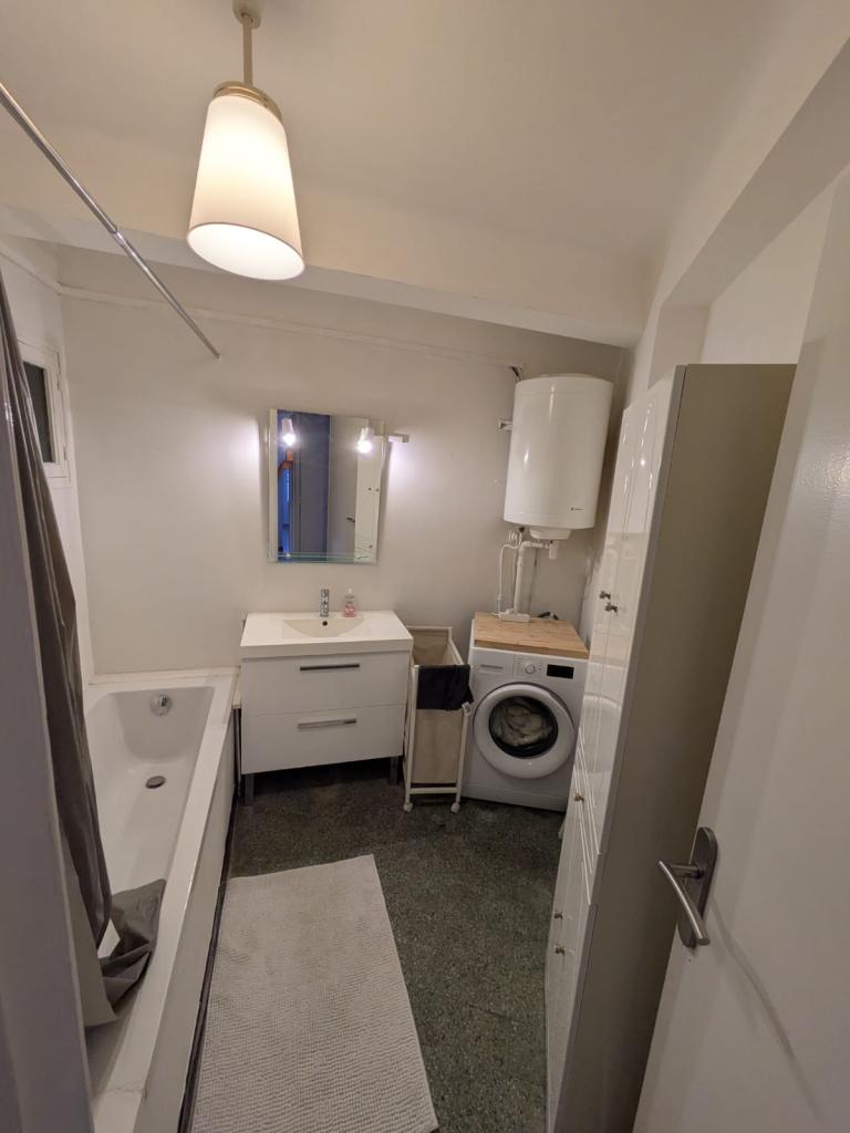 Location chambre Marseille 05 - Photo 3