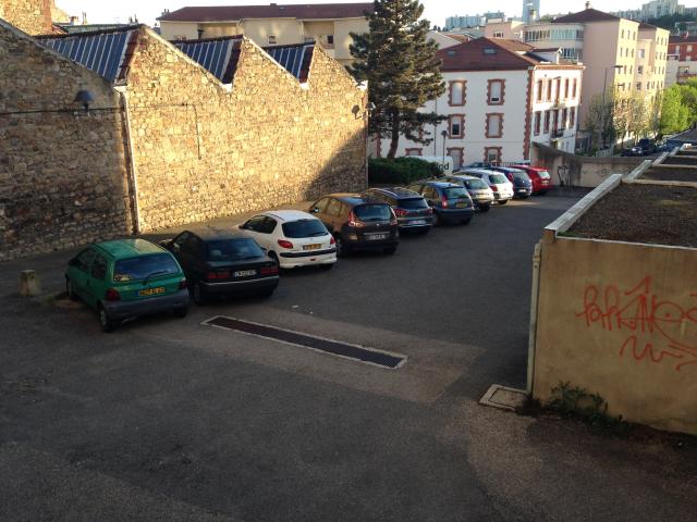 Location studio St Etienne - Photo 7