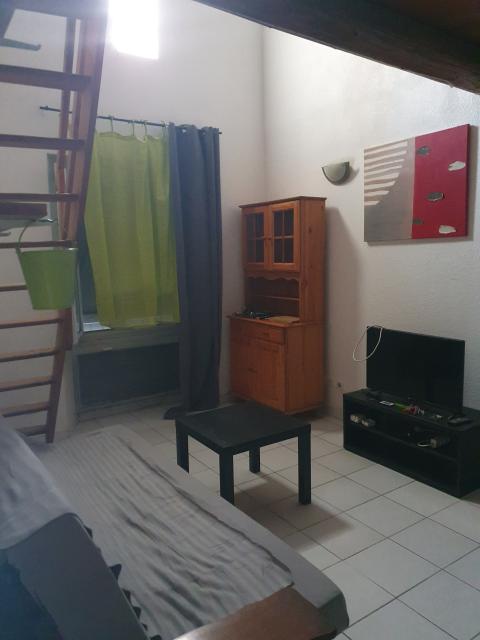 Location appartement T2 Marseille 08 - Photo 2