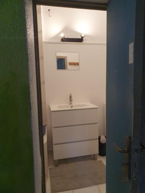 Location appartement T2 Marseille 08 - Photo 3