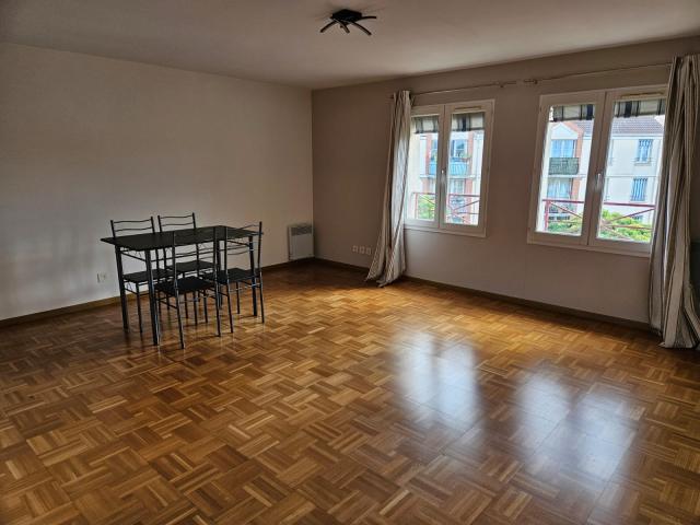 Location appartement T2 St Brice sous Foret - Photo 2