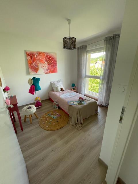 Location maison F4 Bourgoin Jallieu - Photo 2