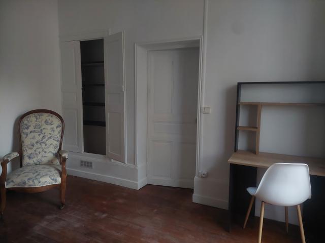 Location appartement T6 Tonnerre - Photo 4