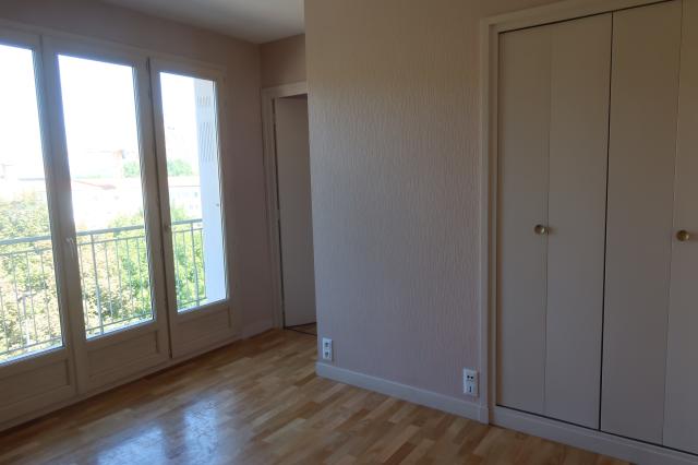 Location appartement T2 Le Puy en Velay - Photo 4