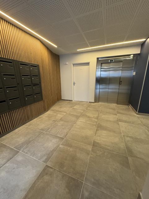 Location appartement T3 Lyon 8 - Photo 2