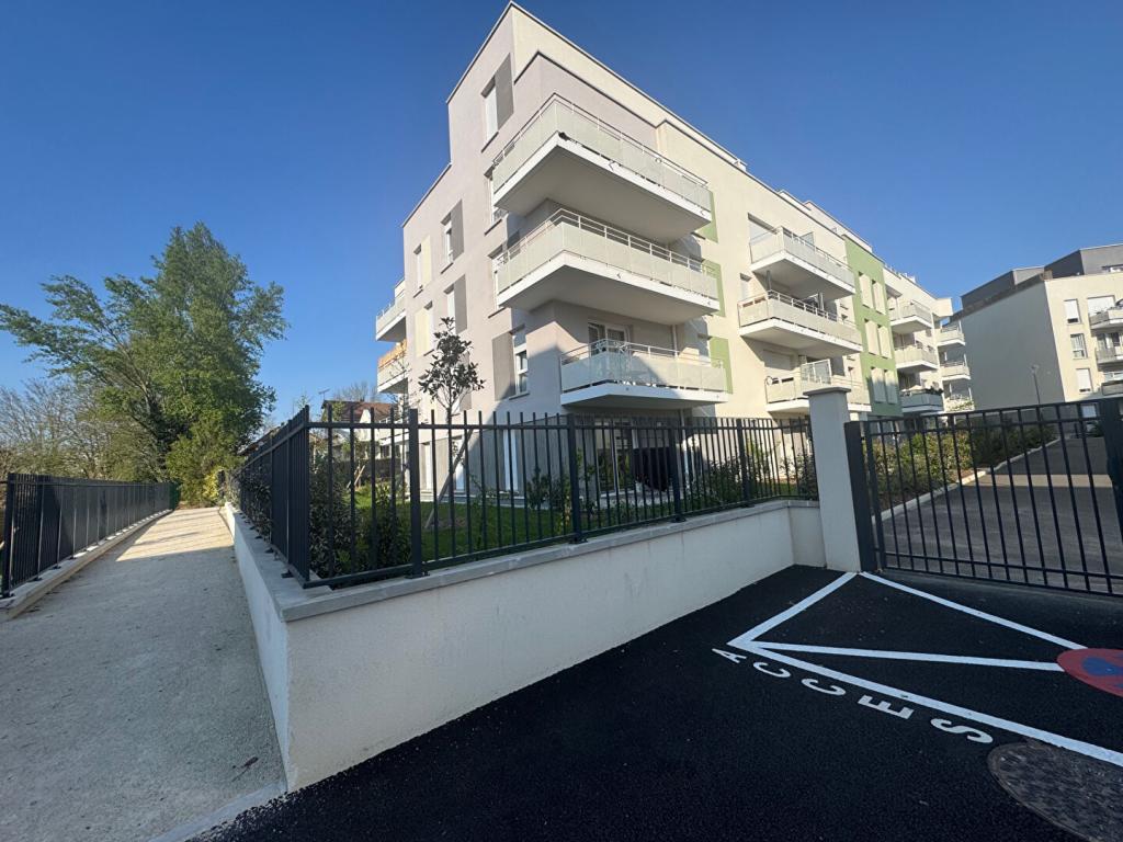 Location chambre Villiers le Bel - Photo 1