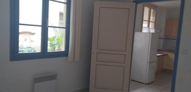 Location appartement T2 Nimes - Photo 2