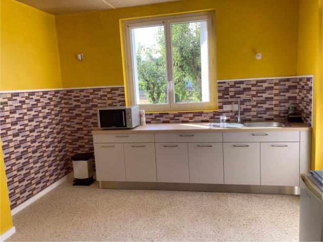 Location maison F5 Lathus St Remy - Photo 4