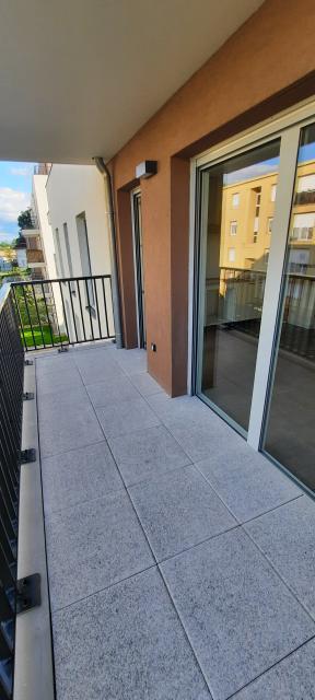 Location appartement T2 Decines Charpieu - Photo 3