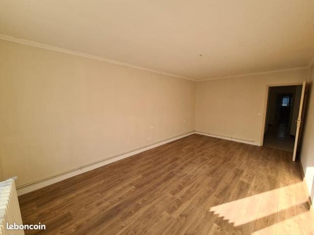 Location appartement T4 Caudry - Photo 2