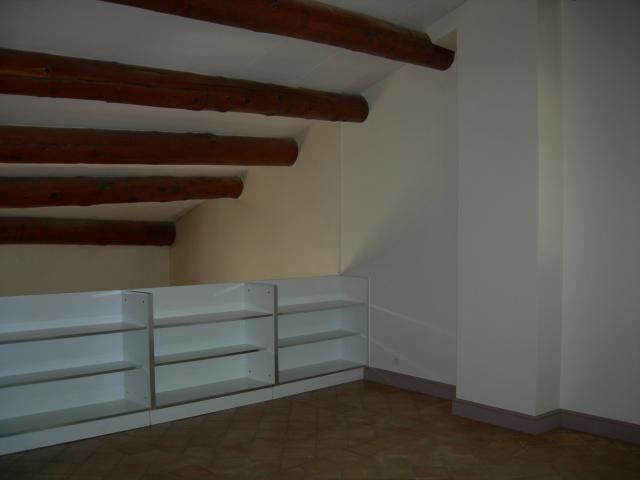 Location maison F2 Villeneuve les Avignon - Photo 3