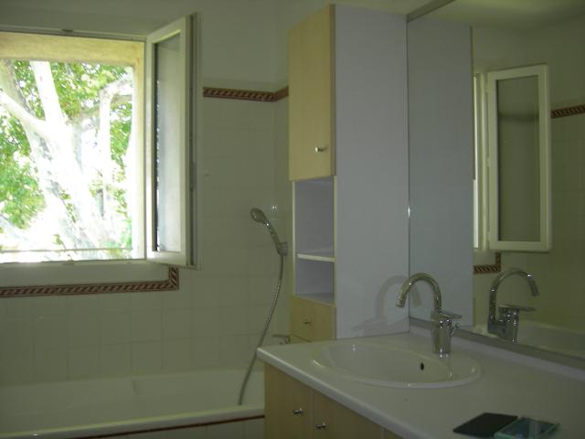 Location maison F2 Villeneuve les Avignon - Photo 5