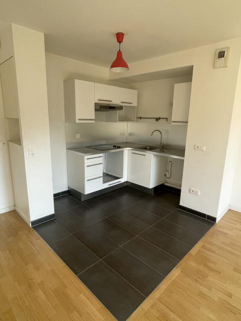 Location appartement T2 Suresnes - Photo 3