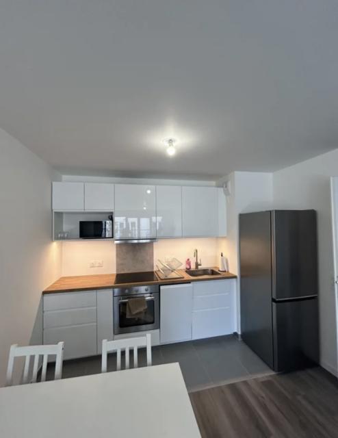 Location appartement T2 Levallois Perret - Photo 2