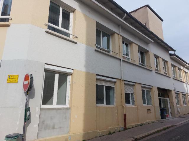 Location studio St Etienne - Photo 7