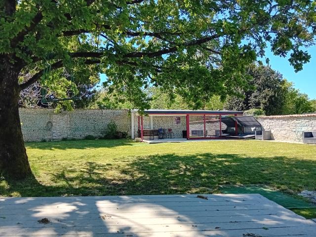 Location maison F7 Benon - Photo 7