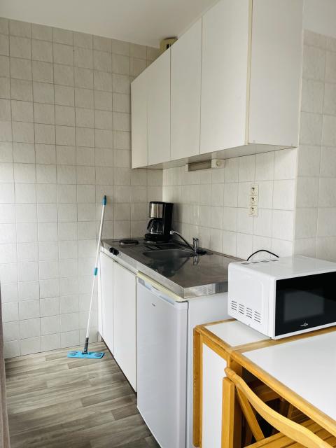 Location studio St Sebastien sur Loire - Photo 3