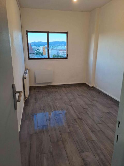 Location appartement T3 Marseille 03 - Photo 6