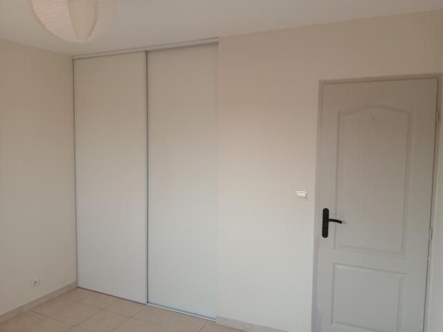 Location maison F4 Travaillan - Photo 6