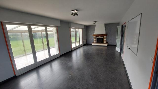 Location maison F10 St Eustache la Foret - Photo 4