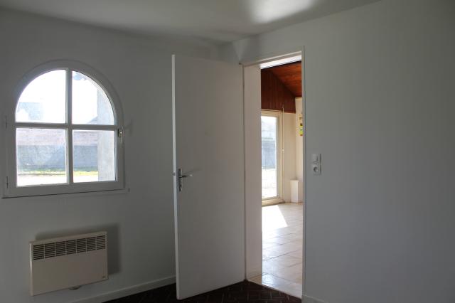 Location maison F3 Charge - Photo 3