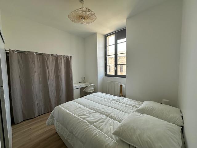 Location appartement T7 Angouleme - Photo 3