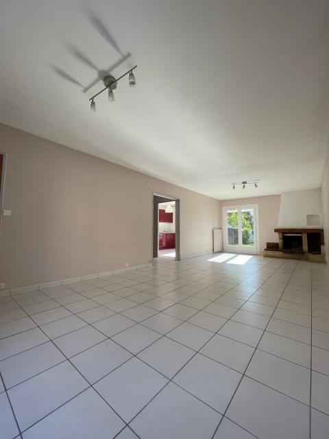 Location maison F6 Basse Goulaine - Photo 2