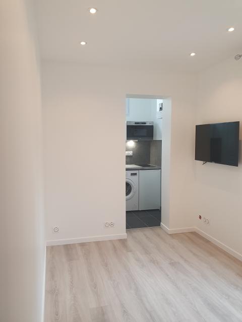 Location studio Asnieres sur Seine - Photo 2